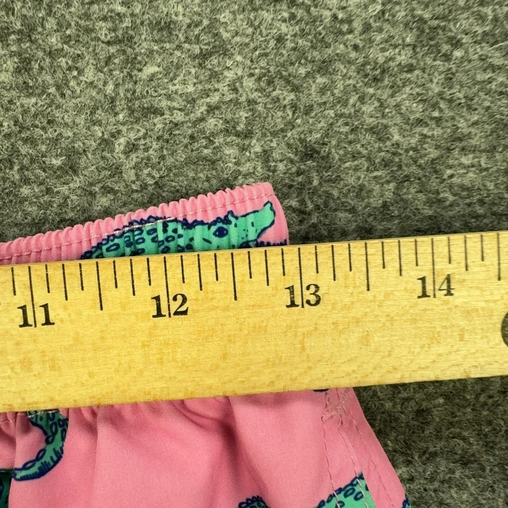 Chubbies Swim Trunks Mens Medium Pink Alligator Print Mesh Lined Drawstring